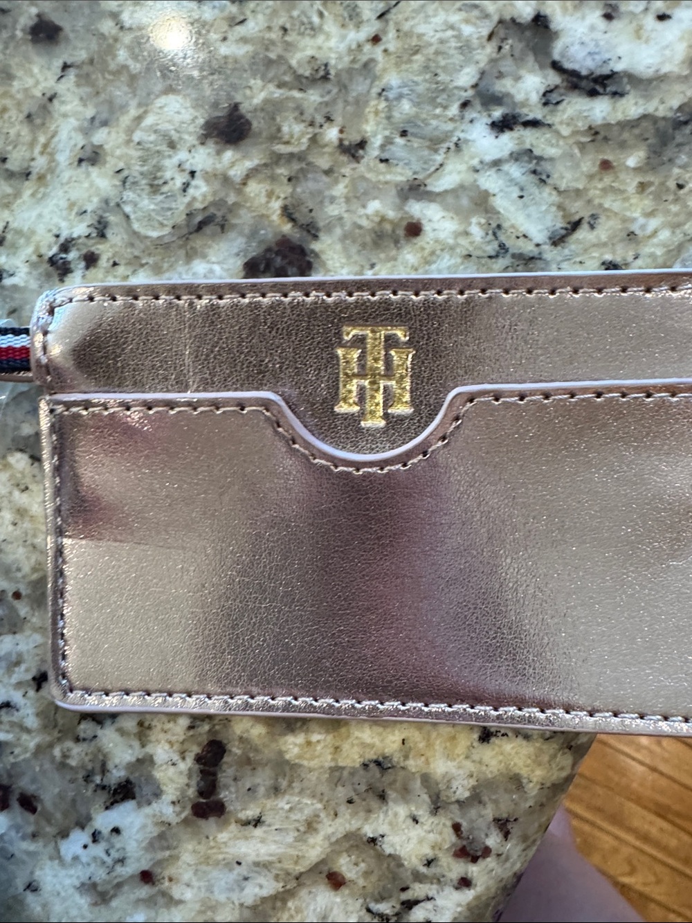 Metallic Rose Gold Crossbody Saddle Bag with ID Tag NWT - Picture 3 of 4